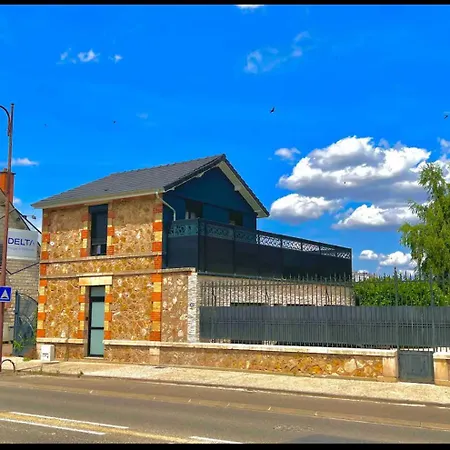 La Maison Du Faubourg Jacuzzi Apartment Vitry-le-Francois